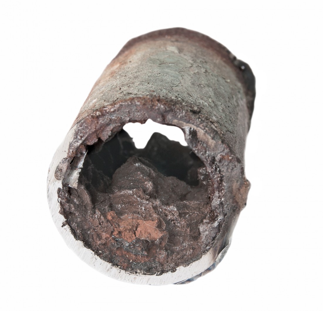 Orlando Cast Iron Pipes; Replace vs Repair - Water Leak Detection Blog - Orlando, Florida | Leak Doctor - ThinkstockPhotos-509309490